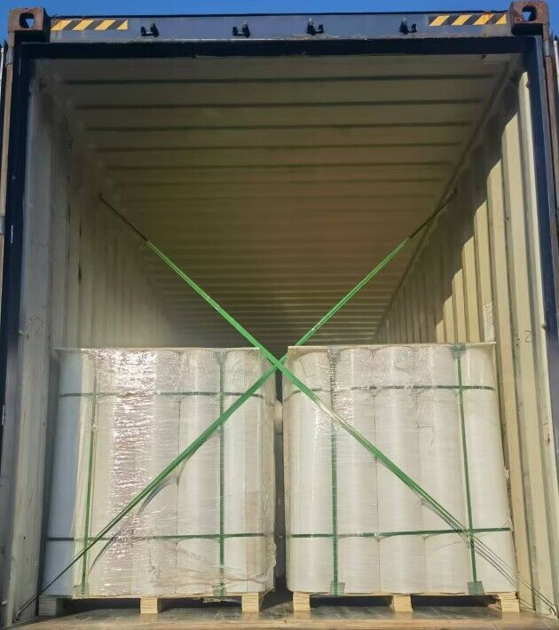 غشاء مقاوم للماء HDPE ذاتي اللصق بعرض 1.2 متر جاهز للإرسال.