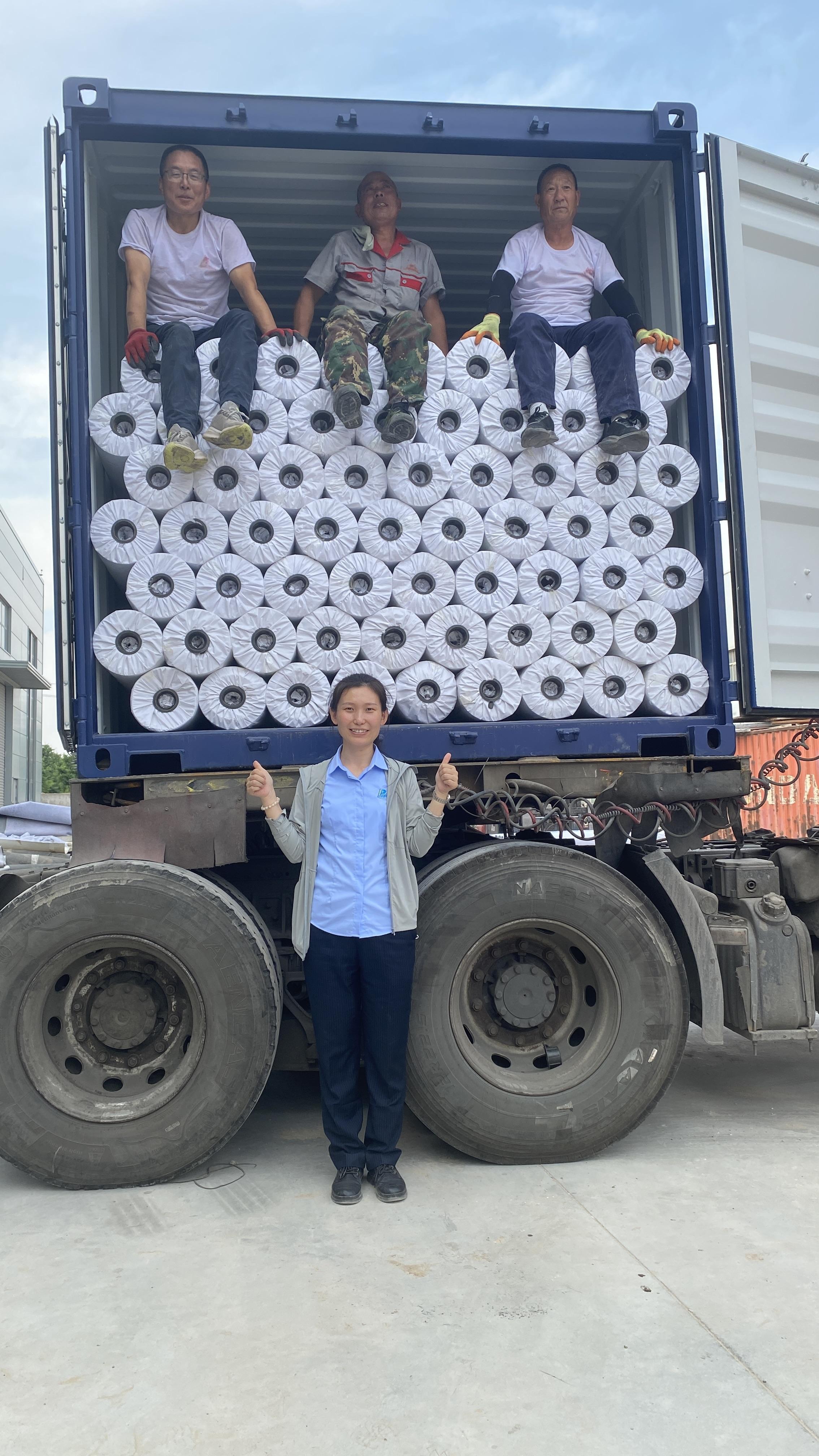 إرسال غشاء PENNFLEX PVC وحلقات التثبيت اليوم